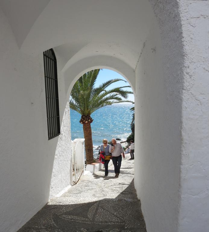 Apartamento Cala Bajo Nerja Exterior foto